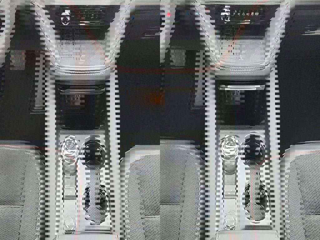 Used 2025 Ford Explorer ST image 11