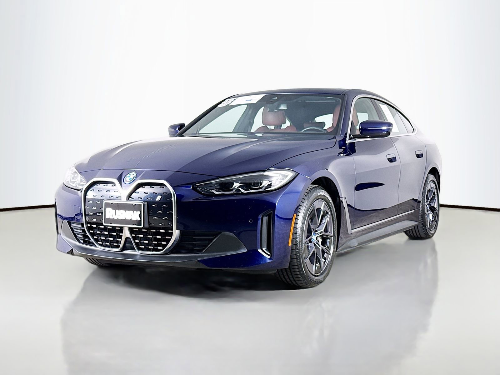 Certified 2023 BMW i4 eDrive35 RWD image 3