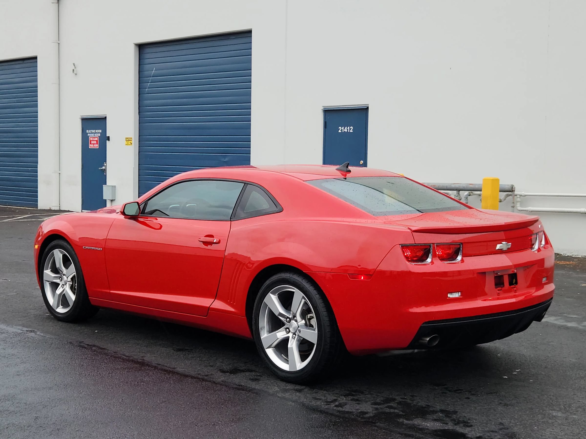 Used 2011 Chevrolet Camaro LT w/ RS Package RWD image 3