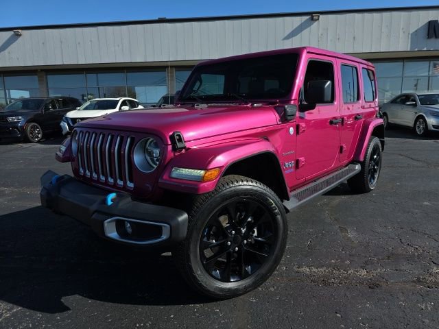 Used 2022 Jeep Wrangler Unlimited Sahara w/ Safety Group AWD/4WD image 2