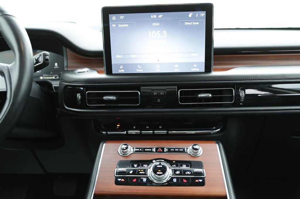 Used 2023 Lincoln Aviator Reserve w/ Equipment Group 201A image 20