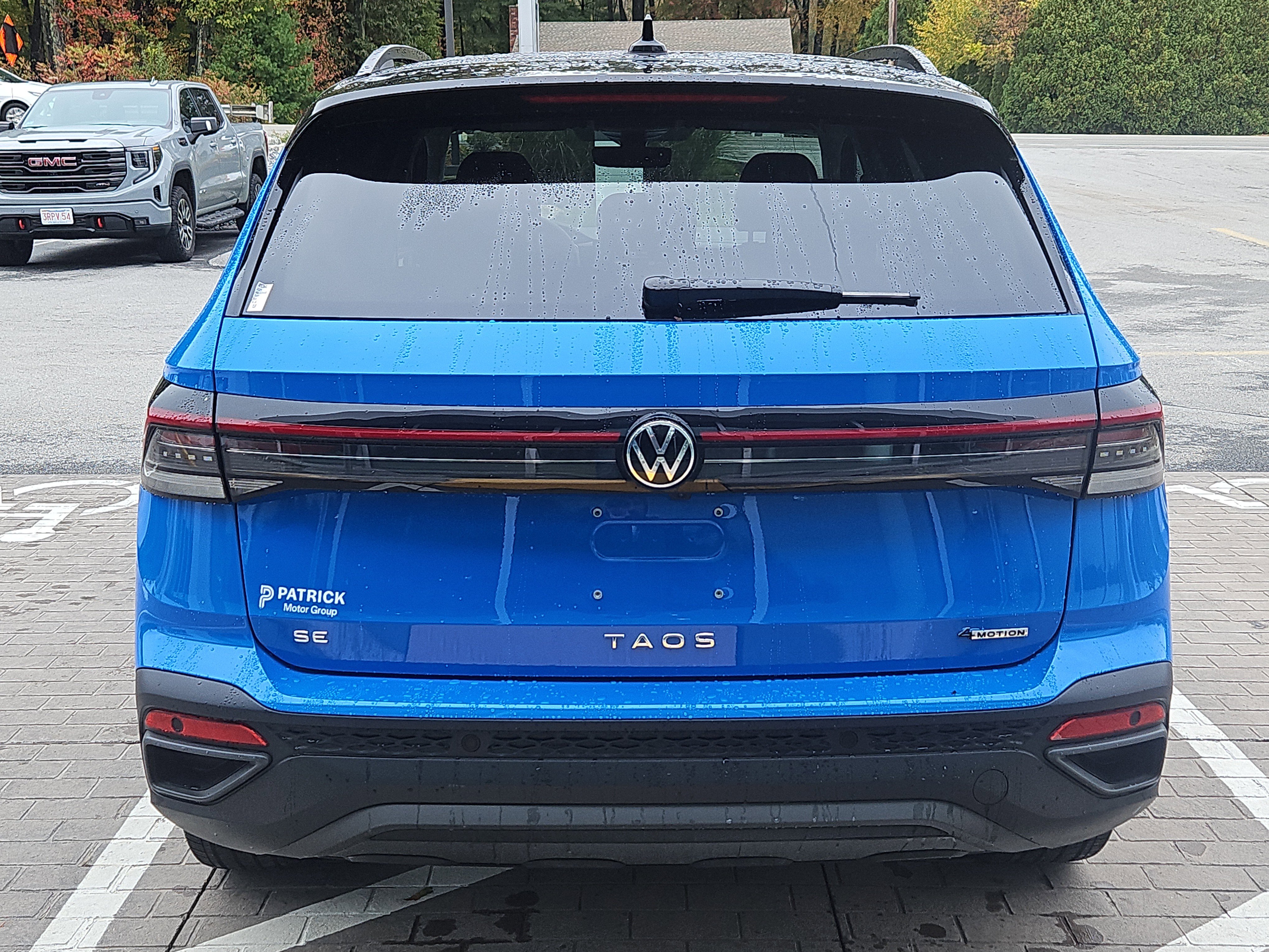 Certified 2025 Volkswagen Taos SE image 27