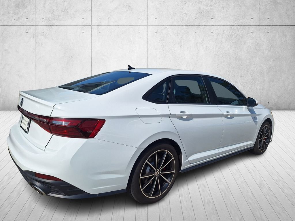 Used 2025 Volkswagen Jetta GLI Autobahn image 5