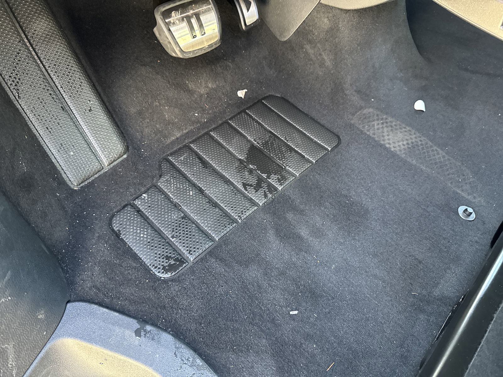 New 2025 Volkswagen ID. Buzz Pro S image 9