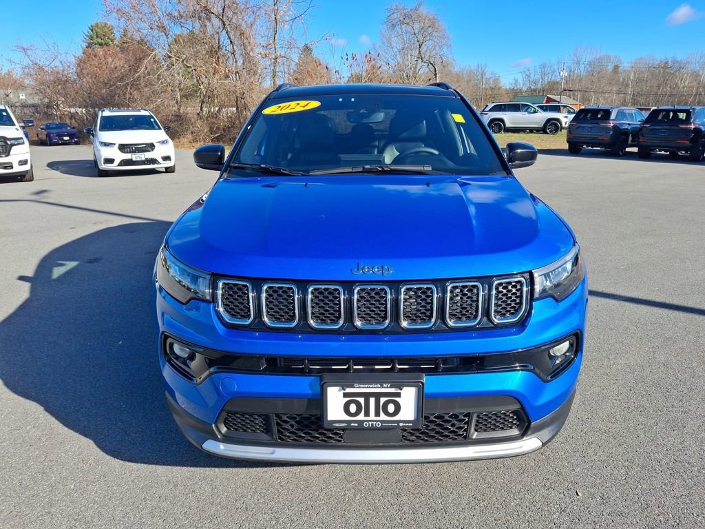 Used 2024 Jeep Compass Limited w/ Sun and Sound Group image 2