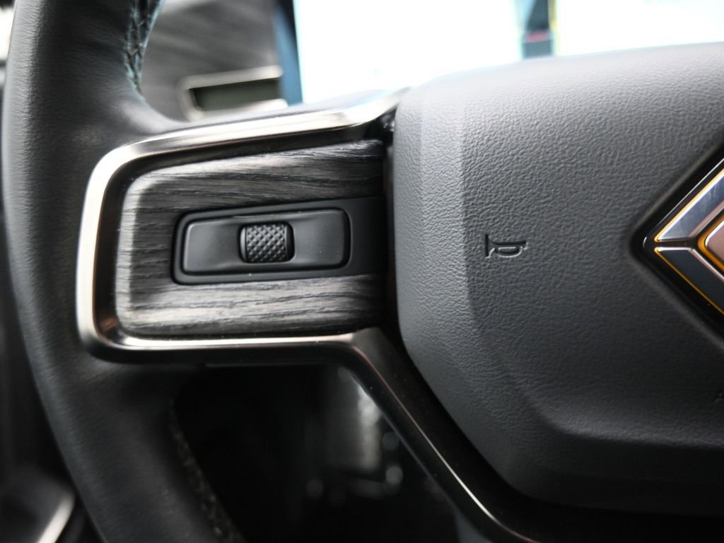 Used 2022 Rivian R1T Adventure image 24