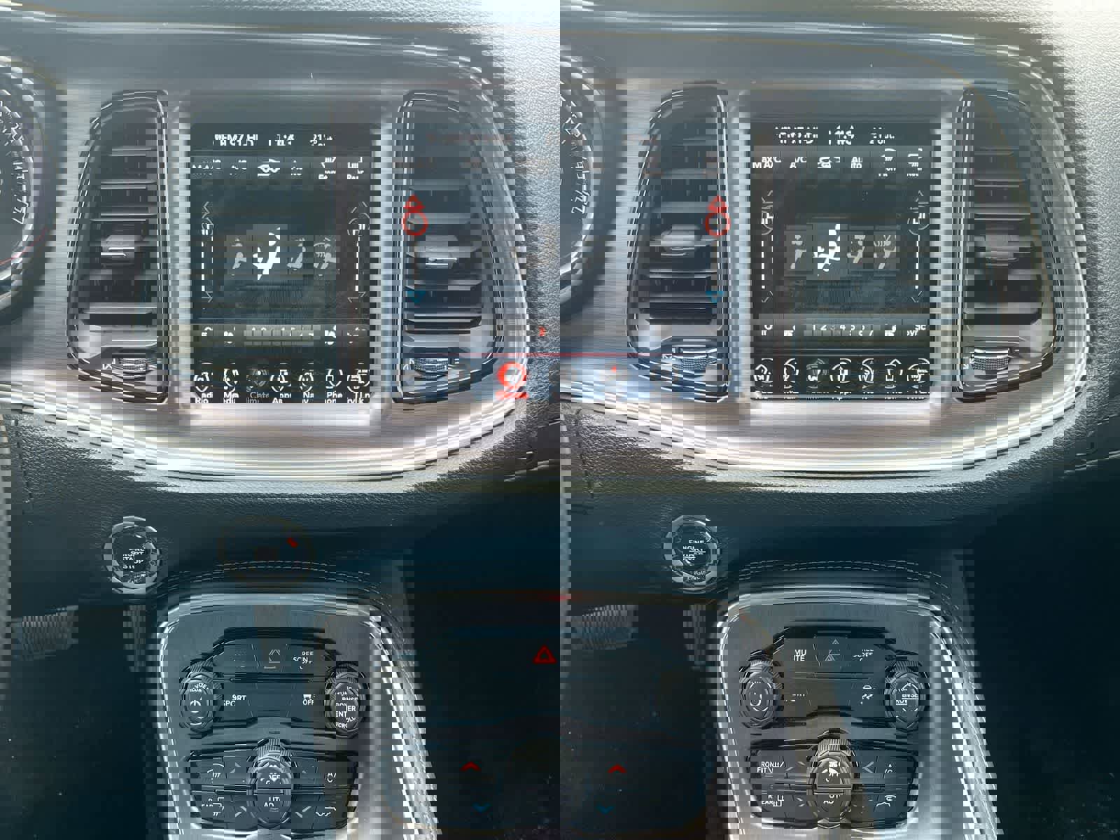 Used 2018 Dodge Challenger R/T w/ Sound Group image 25