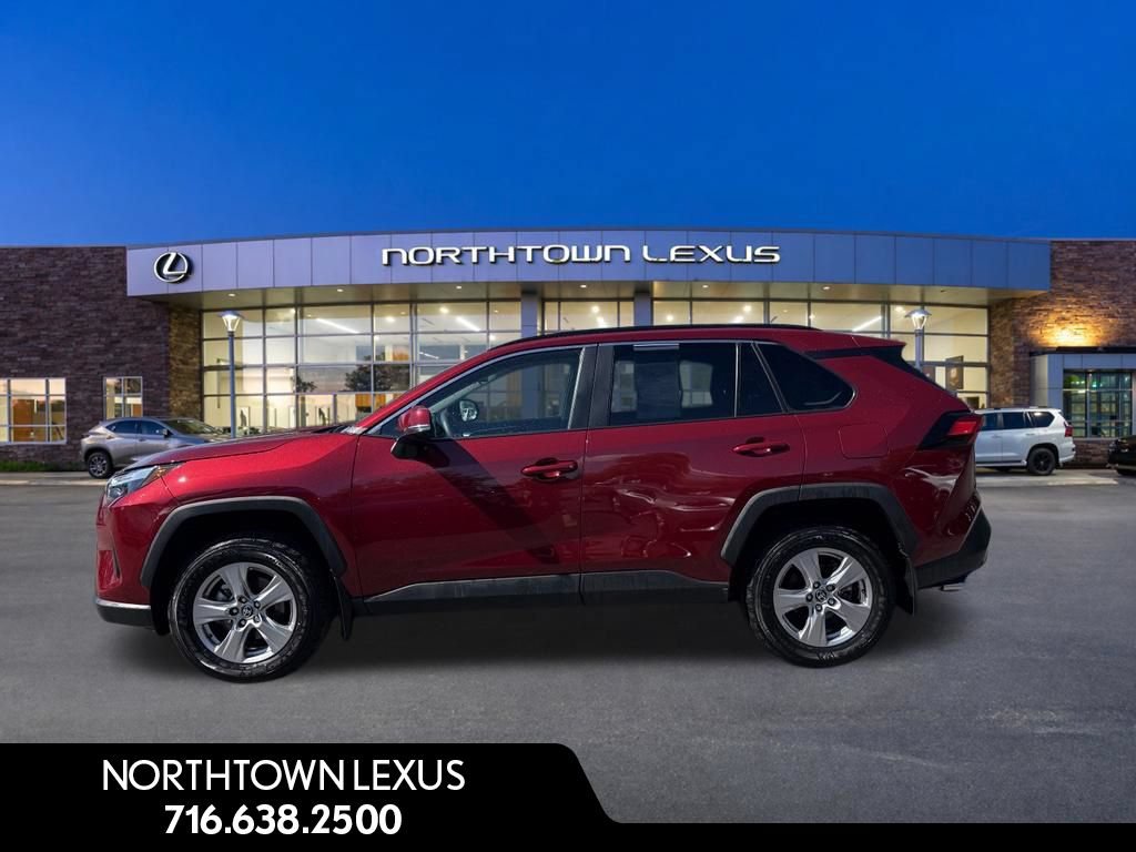 Used 2025 Toyota RAV4 XLE w/ Convenience Package AWD/4WD image 3