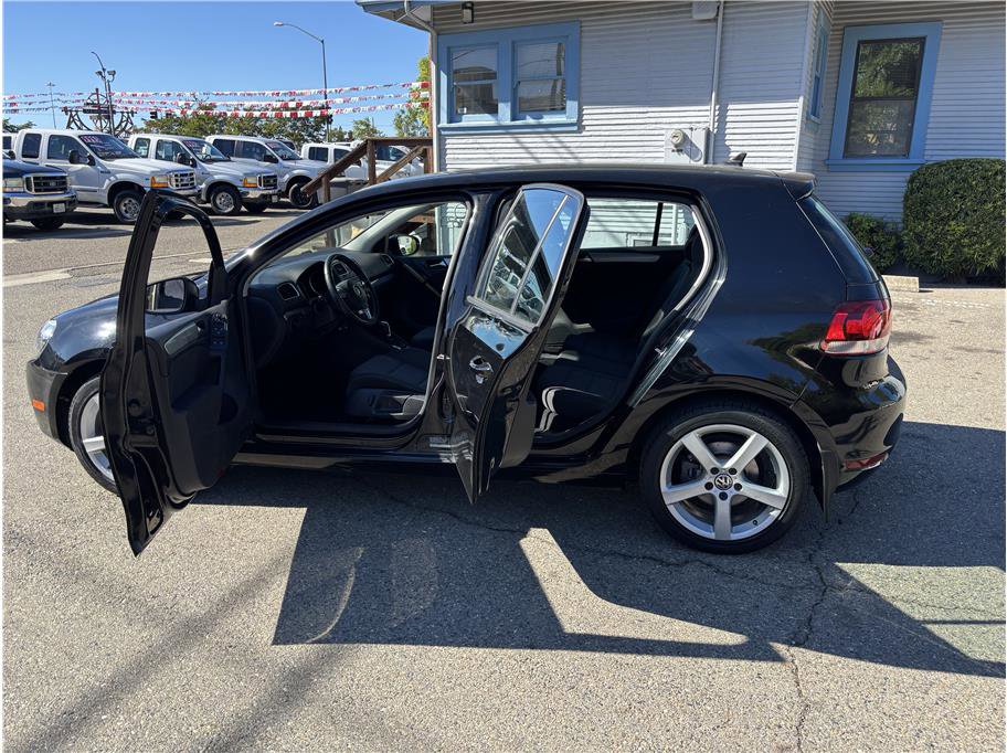 Used 2013 Volkswagen Golf 4-Door image 15