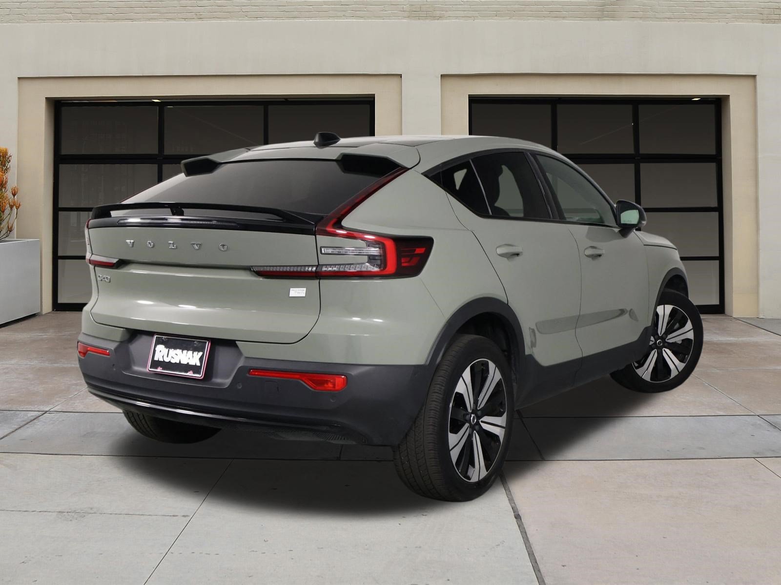 Certified 2023 Volvo C40 P8 Recharge Plus AWD/4WD image 4