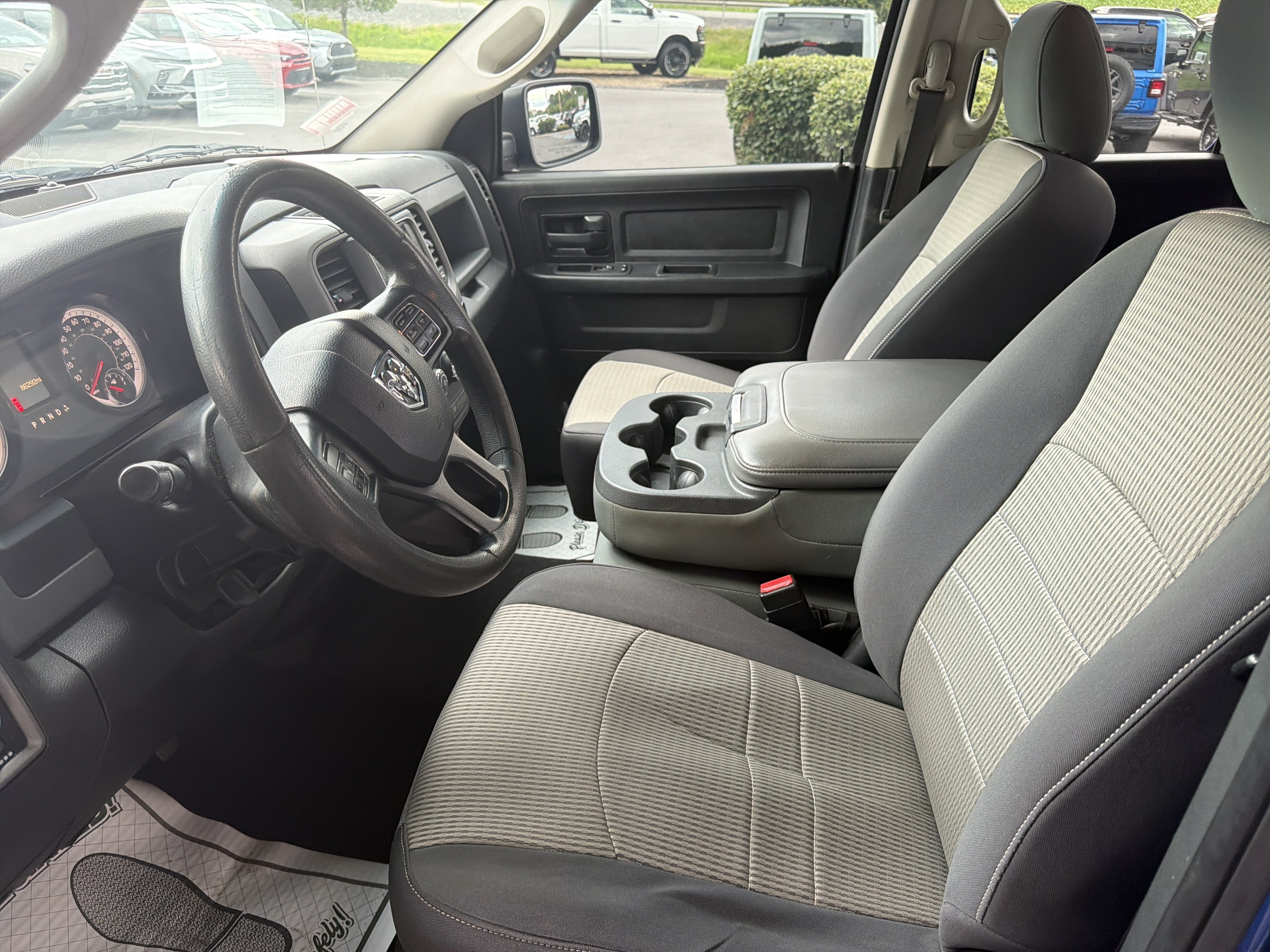 Used 2019 RAM 1500 Express AWD/4WD image 12