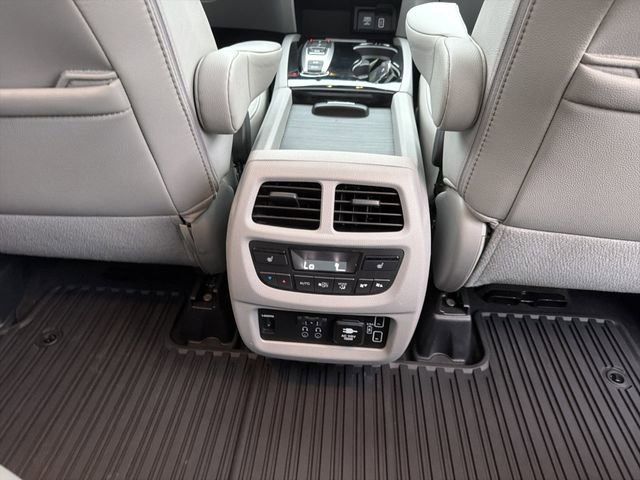 Used 2020 Honda Pilot Elite image 23