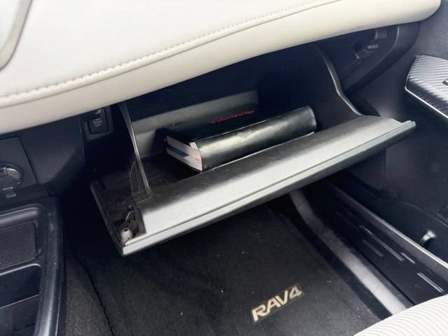 Used 2015 Toyota RAV4 XLE FWD image 12