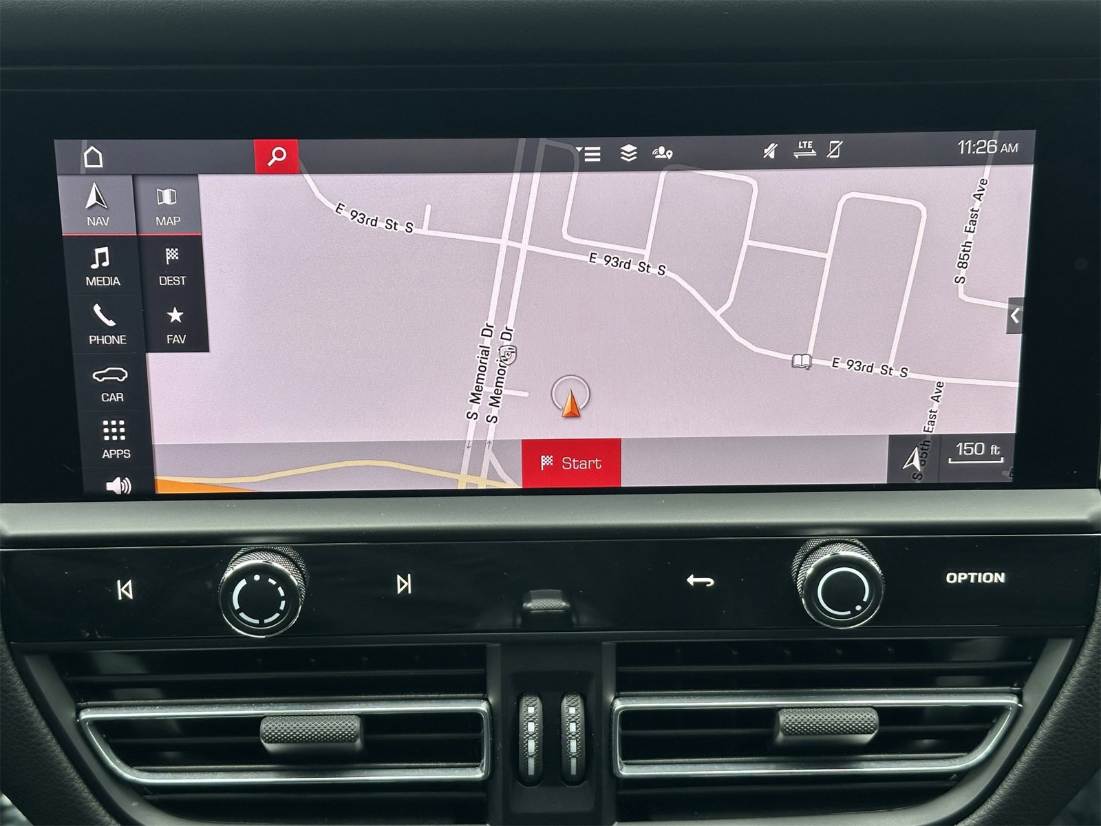 Certified 2024 Porsche Macan GTS image 23