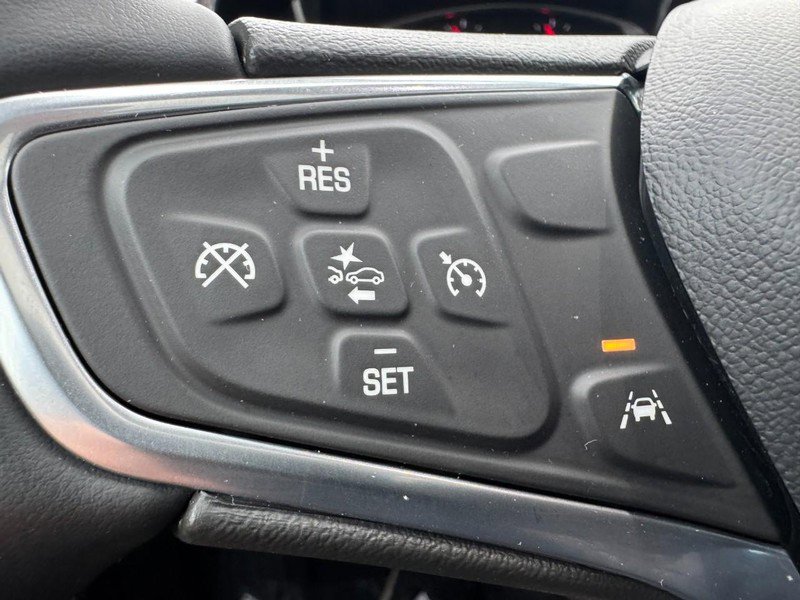 Used 2023 Chevrolet Equinox LT AWD/4WD image 17