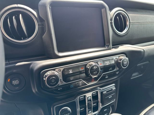 Used 2023 Jeep Wrangler Unlimited Sahara image 20