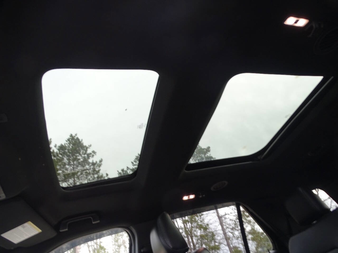 Used 2019 Ford Explorer XLT w/ Equipment Group 202A image 14