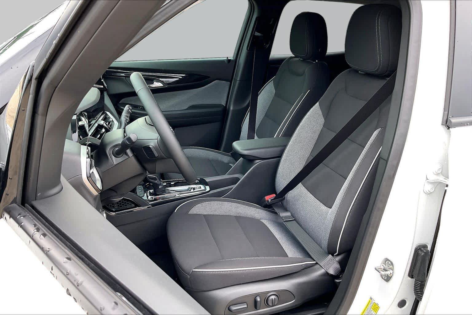 New 2026 Chevrolet TrailBlazer LT w/ Convenience Package FWD image 10