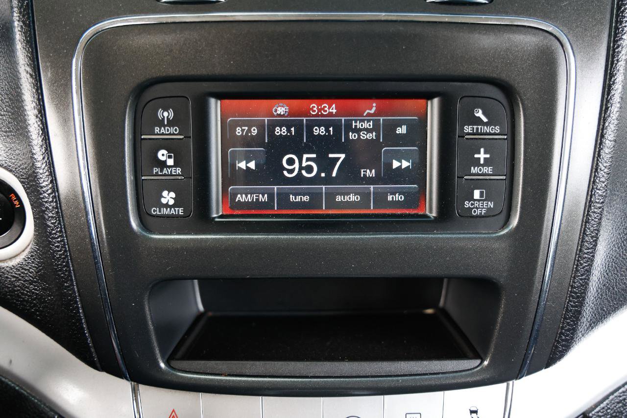 Used 2020 Dodge Journey SE FWD image 31