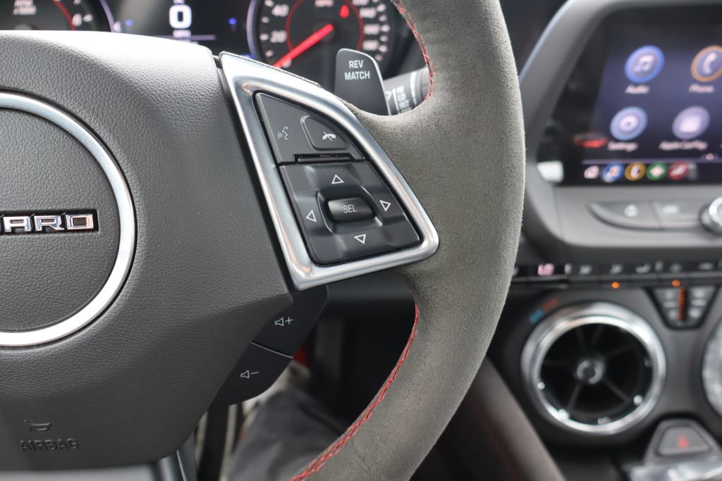 Used 2022 Chevrolet Camaro ZL1 RWD image 9