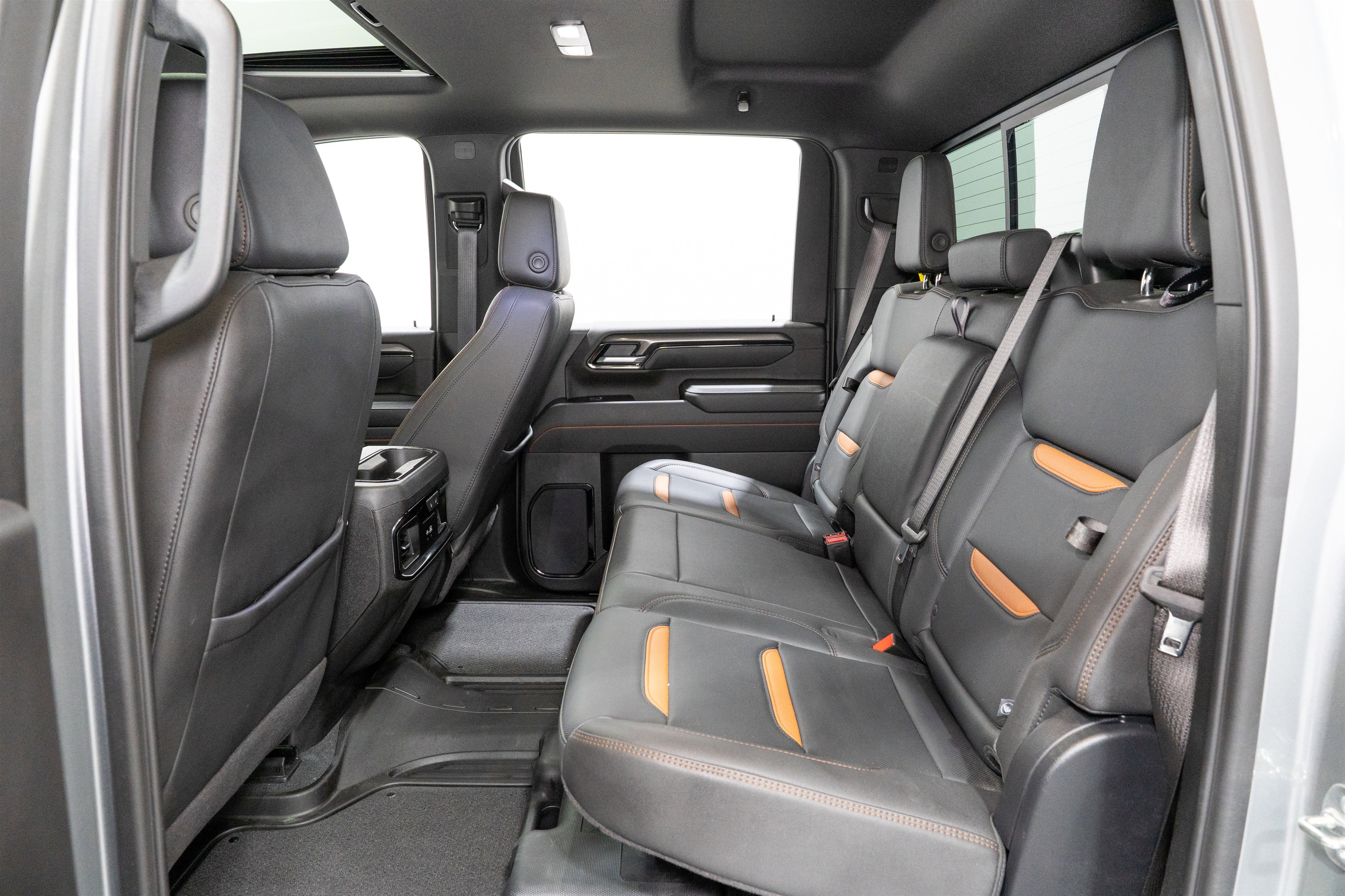 Used 2025 GMC Sierra 2500 AT4 w/ AT4 Premium Plus Package image 37