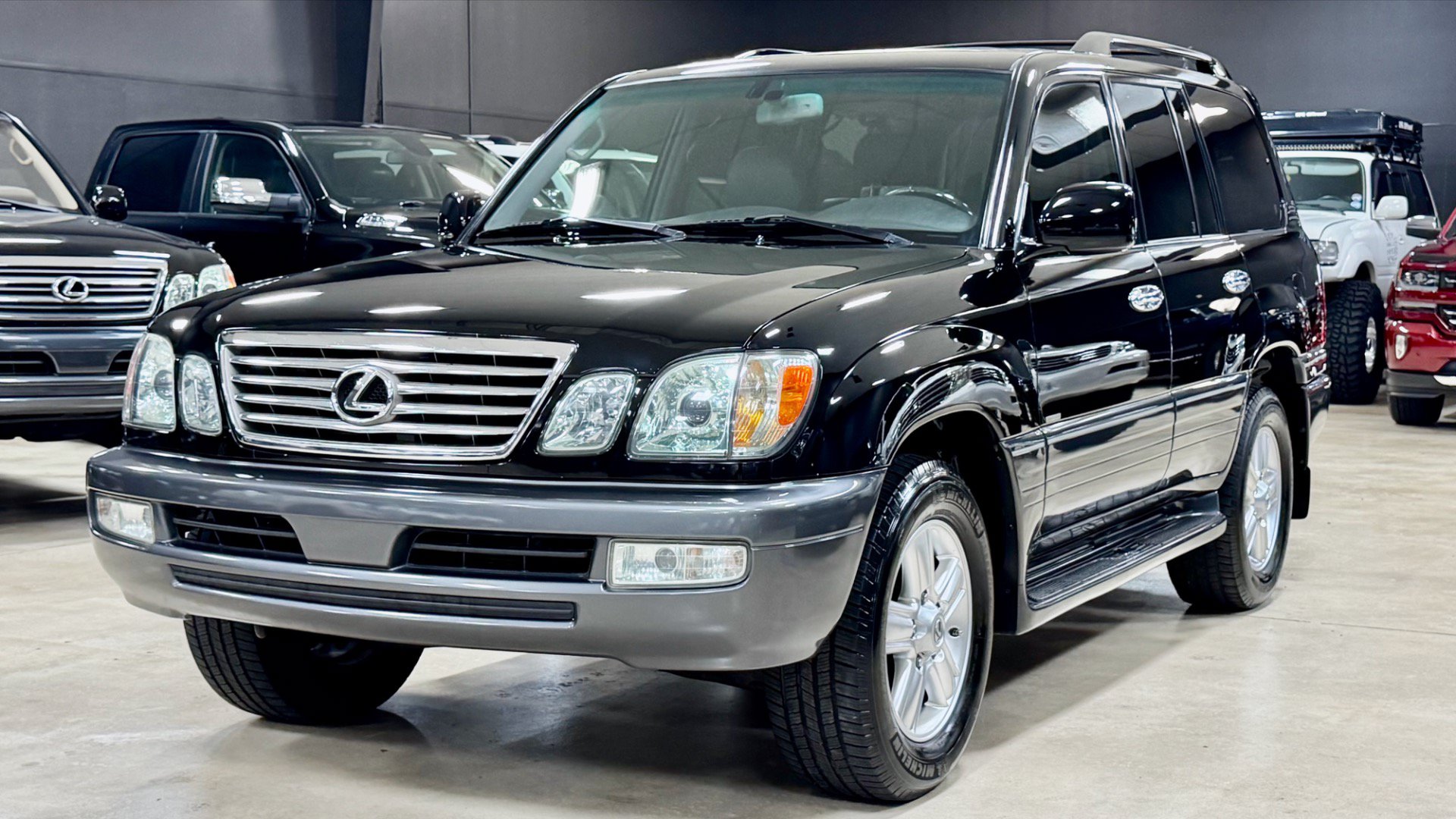 Used 2007 Lexus LX 470 4WD w/ Limited Edition image 2