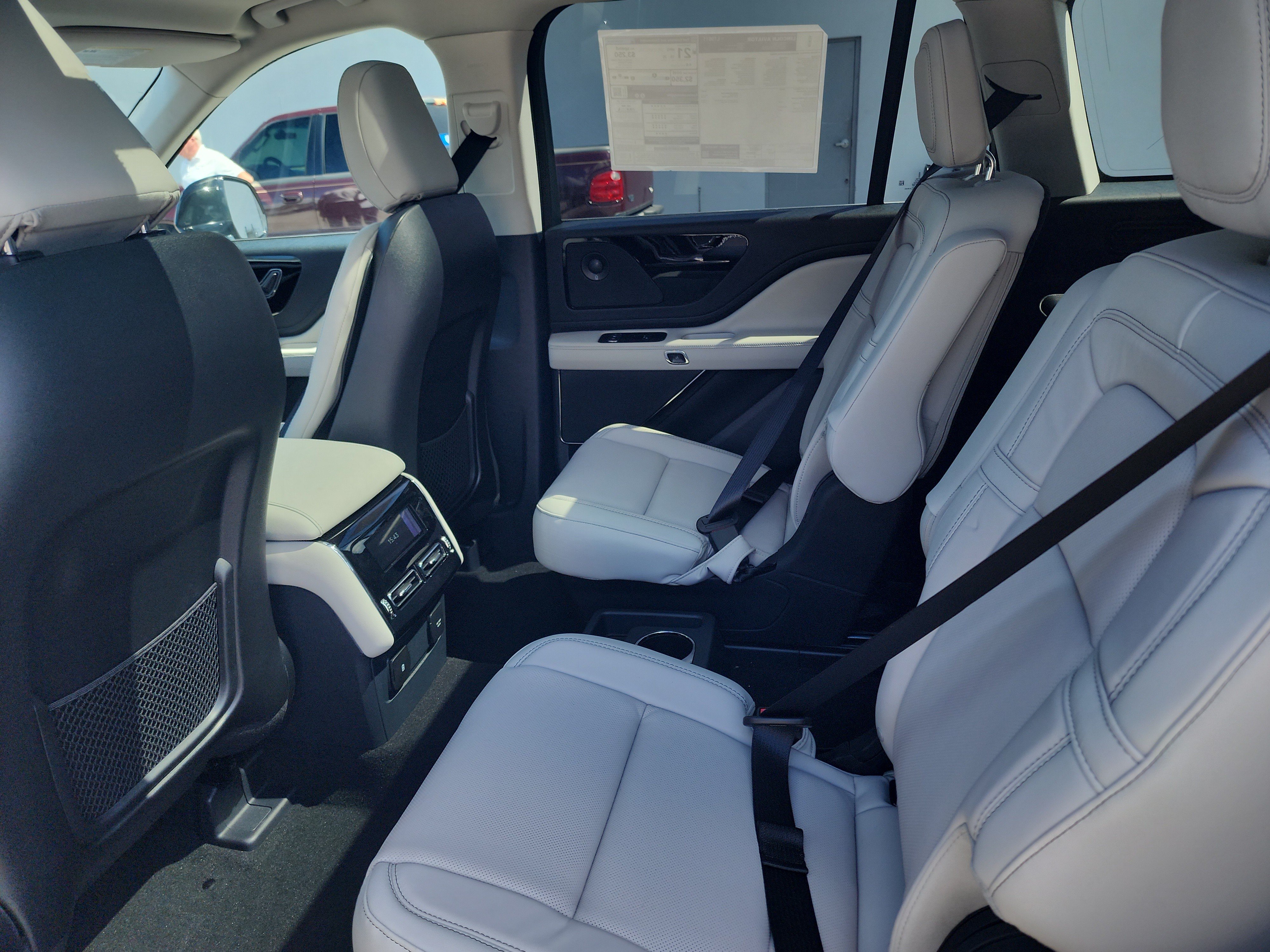 New 2026 Lincoln Aviator Reserve RWD image 18