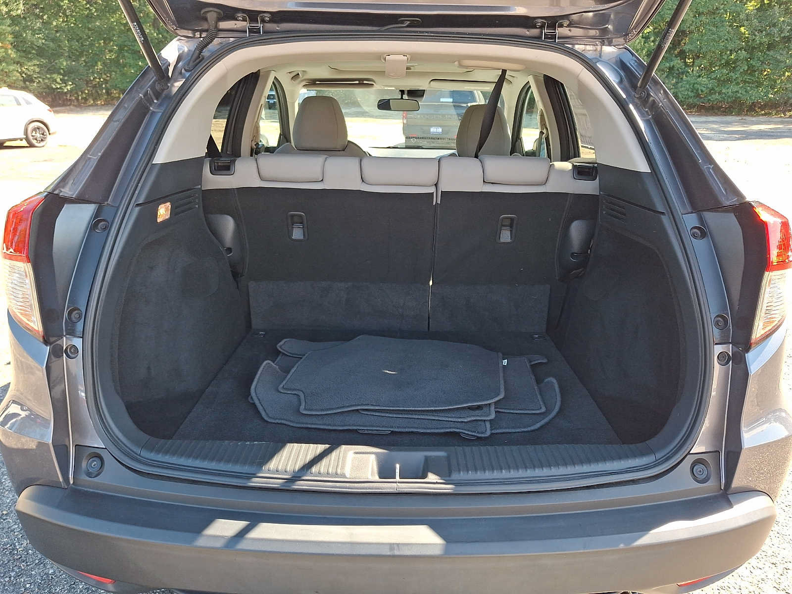 Used 2020 Honda HR-V EX image 29