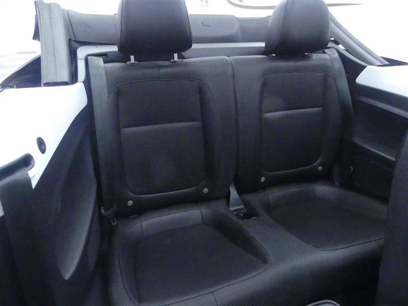 Used 2018 Volkswagen Beetle 2.0T FWD image 20