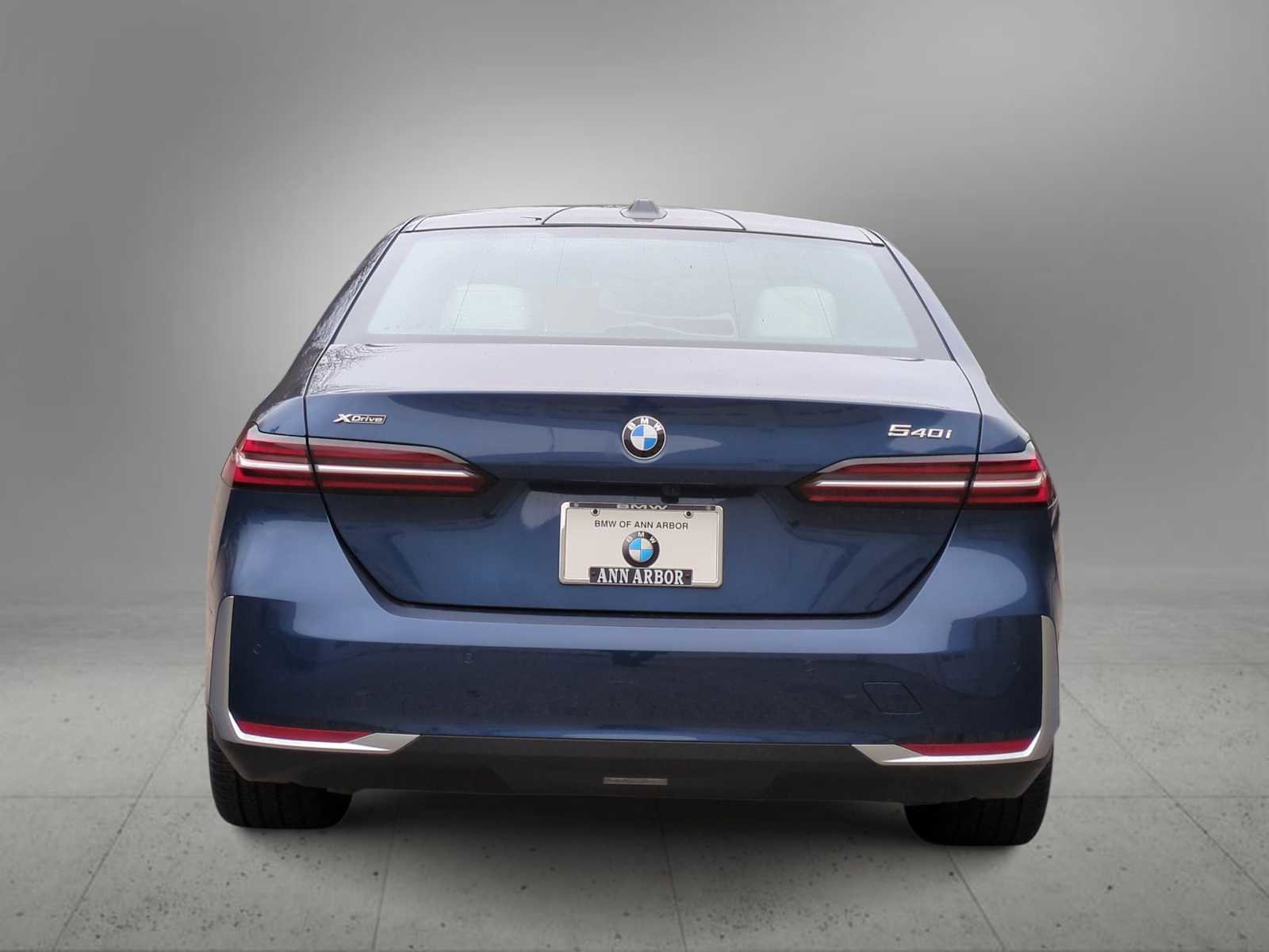 New 2026 BMW 540i xDrive image 7