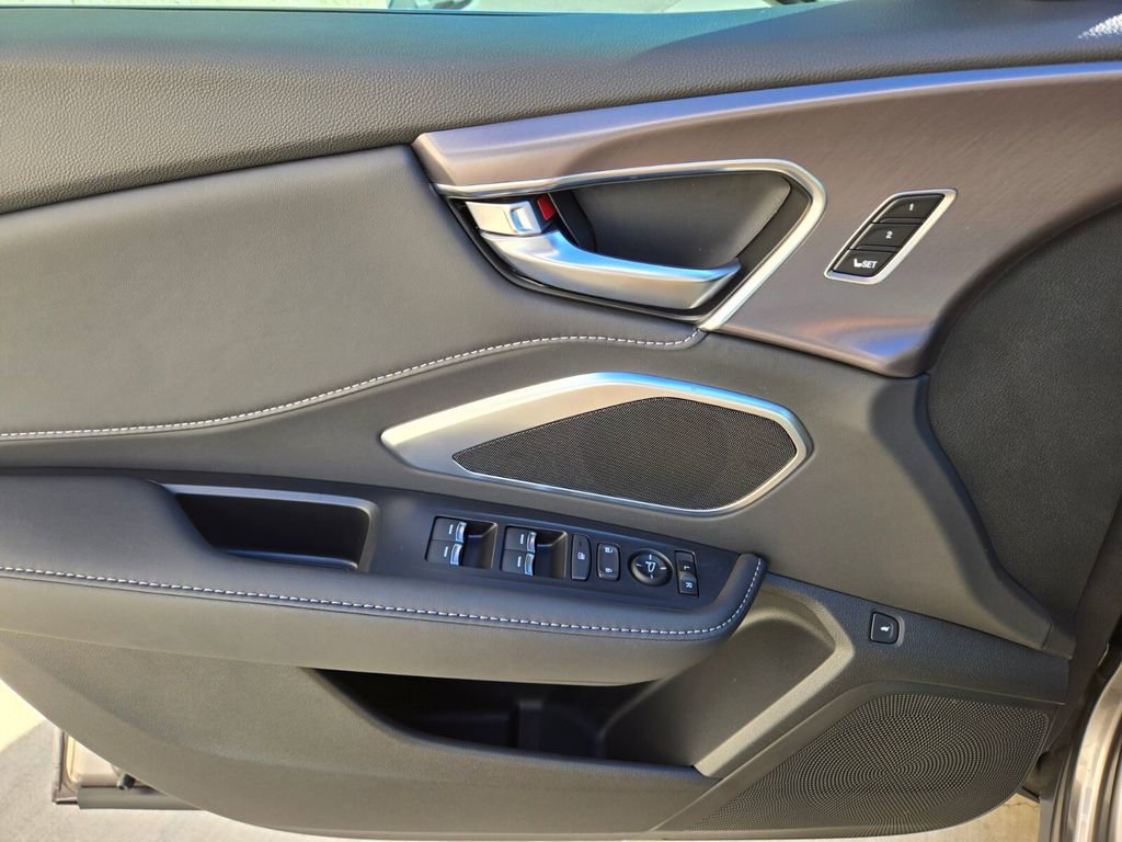 New 2026 Acura RDX SH-AWD image 23