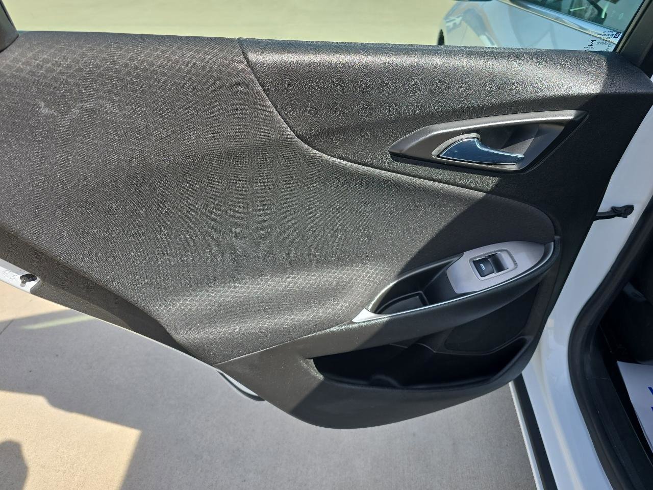 Used 2023 Chevrolet Malibu LT FWD image 14
