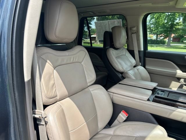 Used 2022 Lincoln Navigator Reserve AWD/4WD image 28