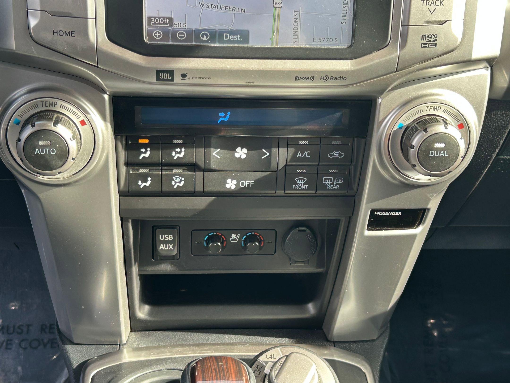 Used 2017 Toyota 4Runner Limited AWD/4WD image 23