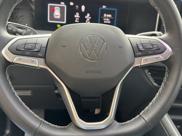 Used 2025 Volkswagen Tiguan S AWD/4WD image 9