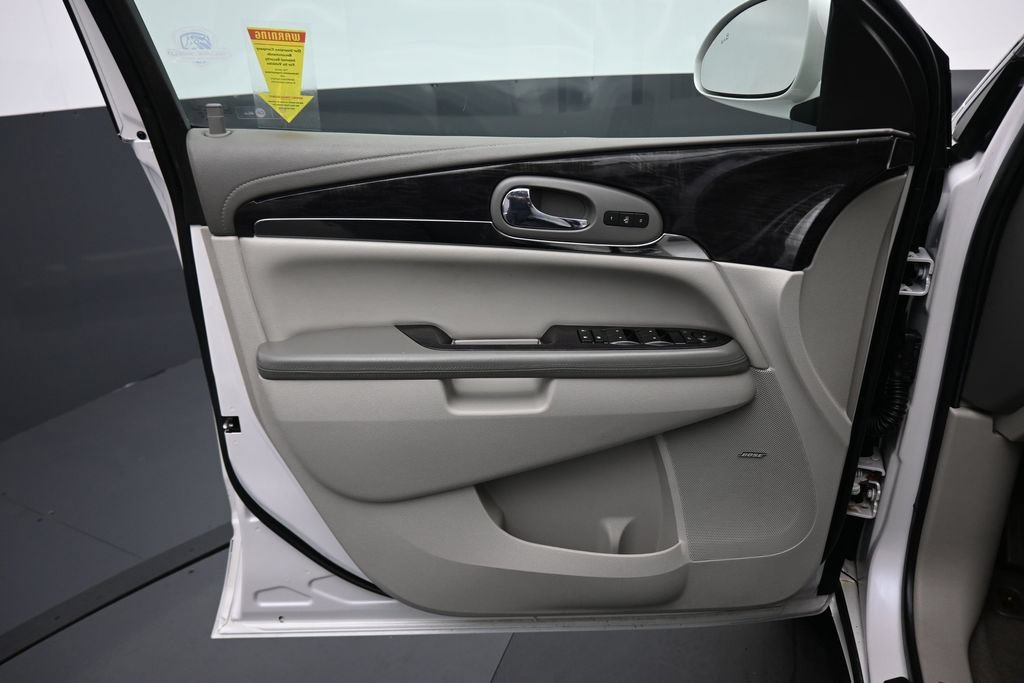 Used 2017 Buick Enclave Leather AWD/4WD image 9
