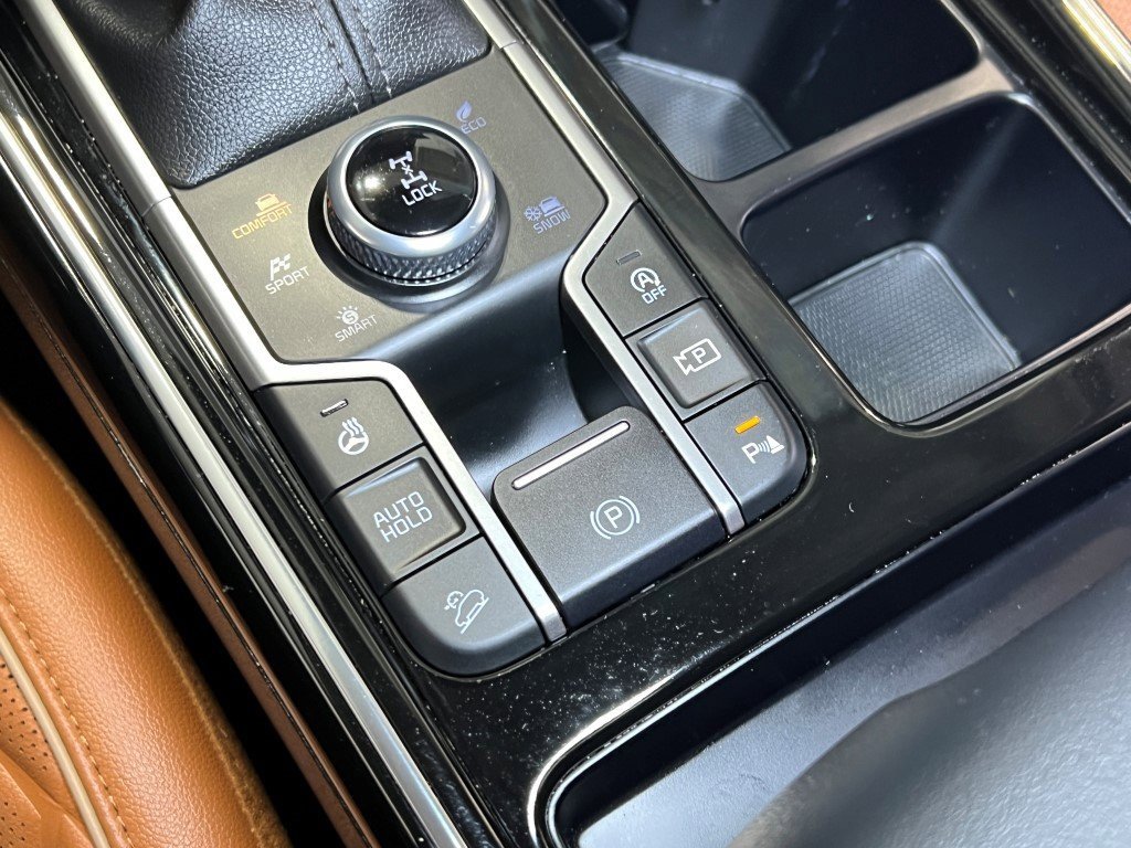 Used 2022 Kia Sorento SX Prestige w/ Rust Color Package image 50
