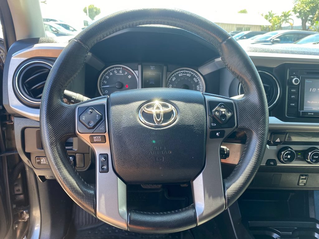 Used 2017 Toyota Tacoma SR5 RWD image 14