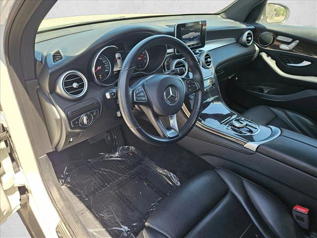 Used 2019 Mercedes-Benz GLC 300 image 10