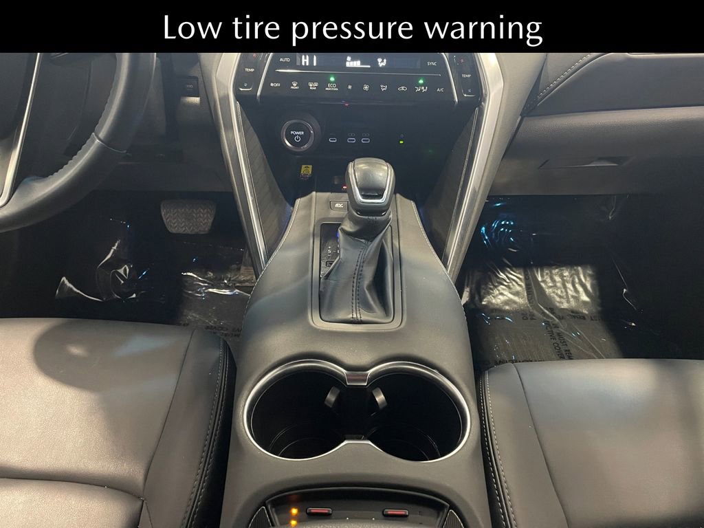 Used 2023 Toyota Venza XLE image 11