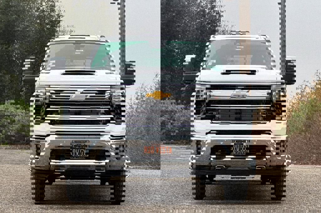 New 2026 Chevrolet Silverado 3500 LTZ w/ LTZ Plus Package image 9