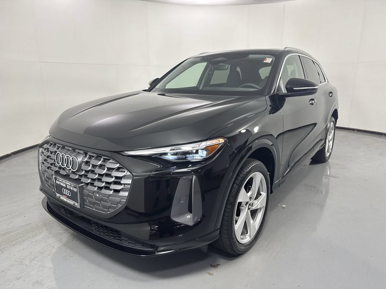 Used 2025 Audi Q5 Premium Plus w/ Premium Plus AWD/4WD image 24