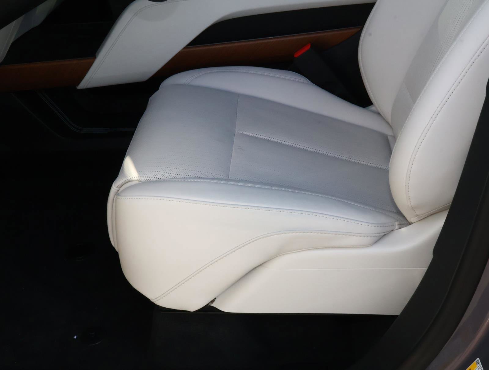 Used 2026 Cadillac Vistiq Luxury image 15