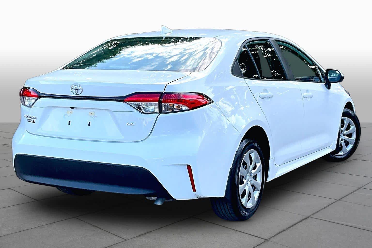 Certified 2026 Toyota Corolla LE w/ Carpet Mat Package (TMS) FWD image 13