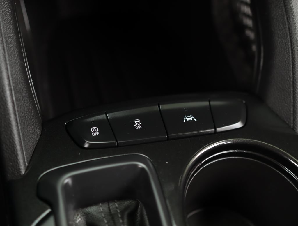 Used 2025 Chevrolet TrailBlazer LT FWD image 16