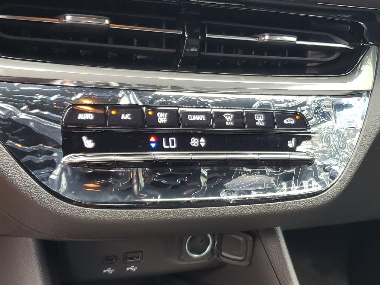 New 2026 Buick Envista Sport Touring FWD image 22