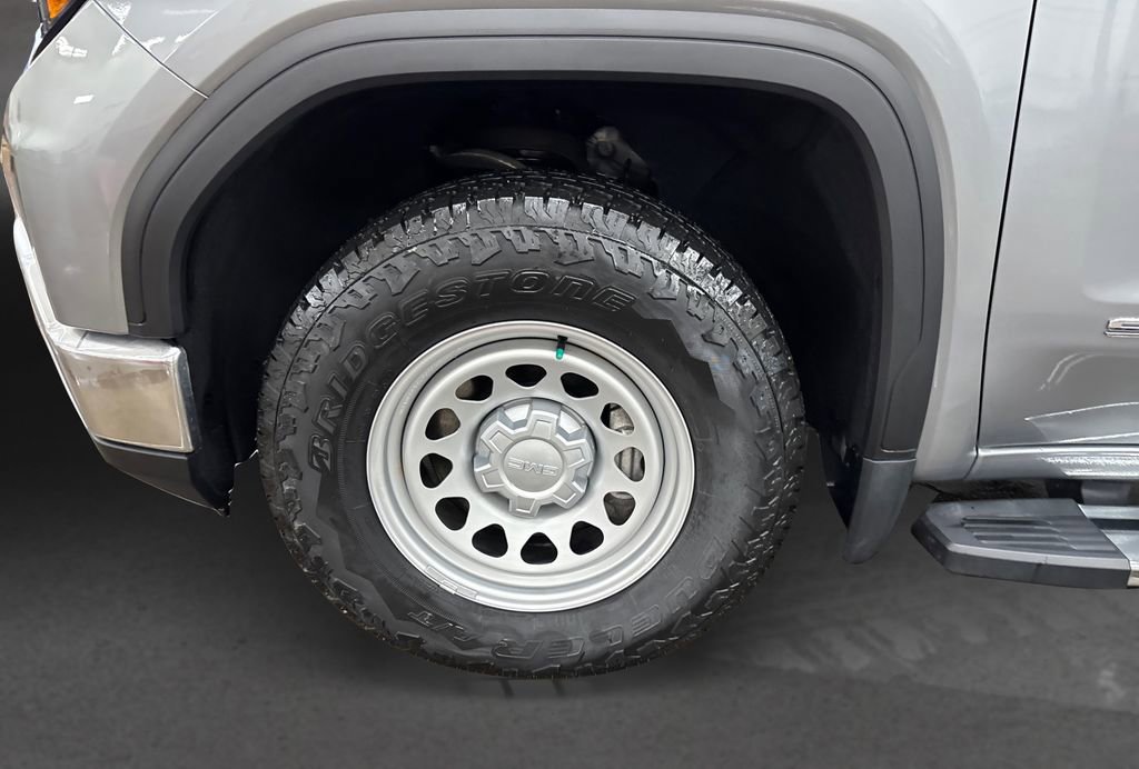 Used 2023 GMC Sierra 1500 Pro w/ Pro Value Package image 11