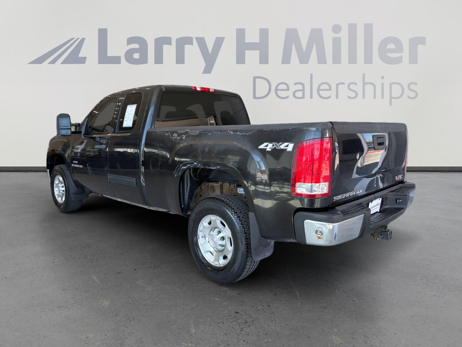 Used 2009 GMC Sierra 2500 SLE AWD/4WD image 3