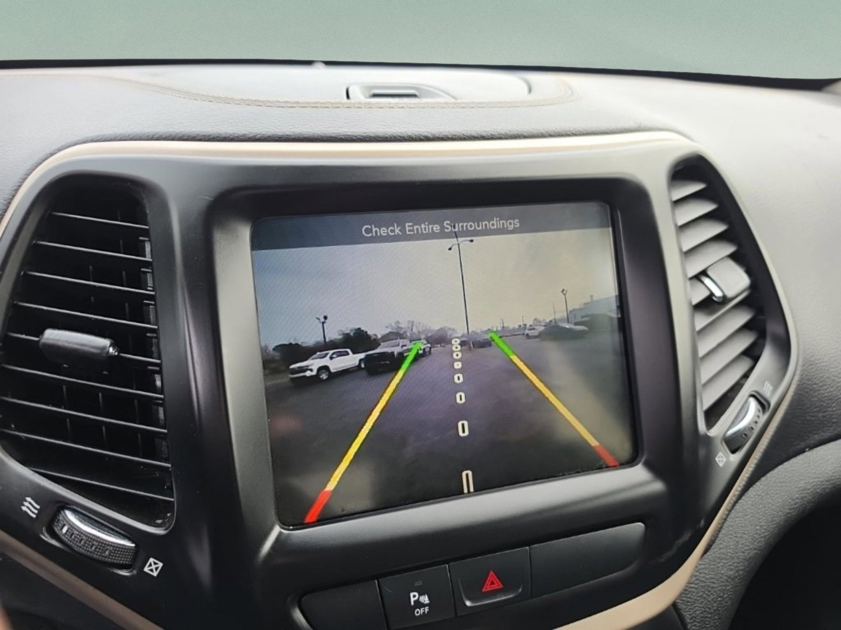 Used 2018 Jeep Cherokee Limited image 17