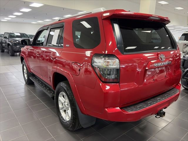Used 2017 Toyota 4Runner SR5 AWD/4WD image 5